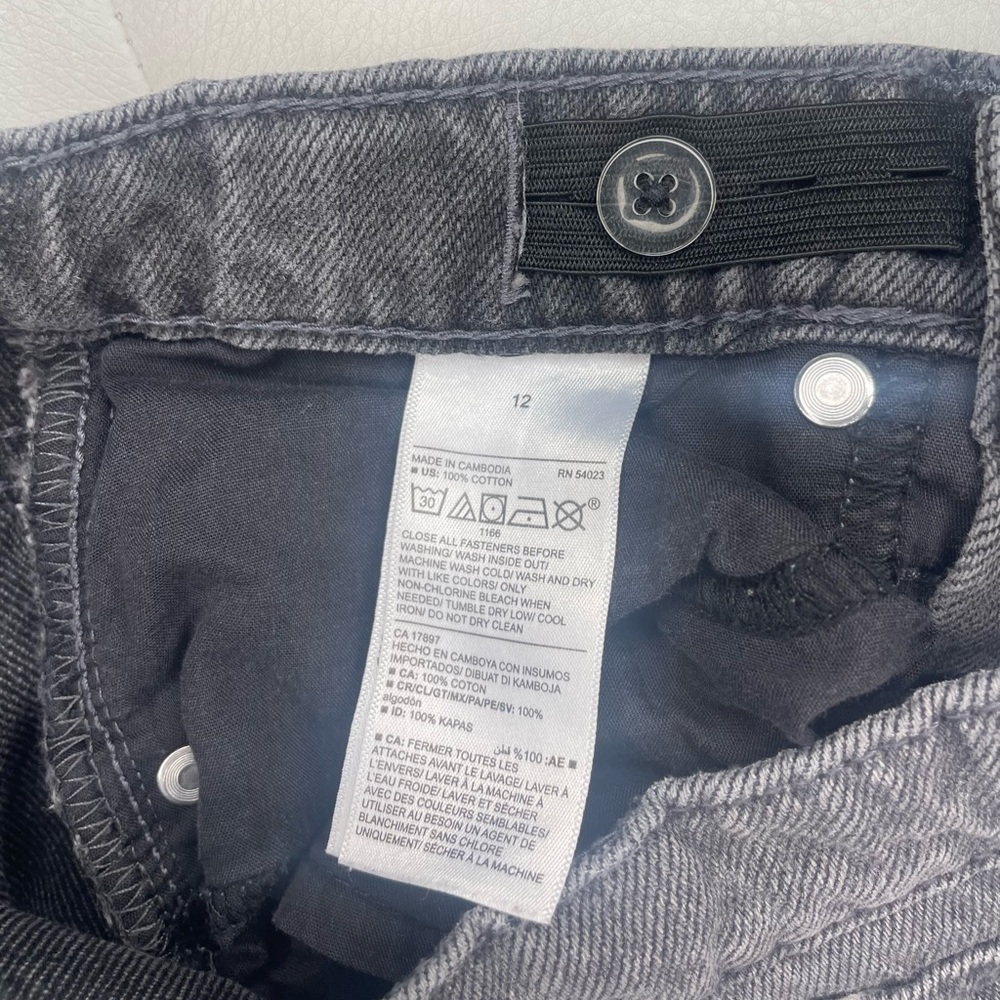 Old Navy girls black washed  Denim Jeans - Picture 5 of 8